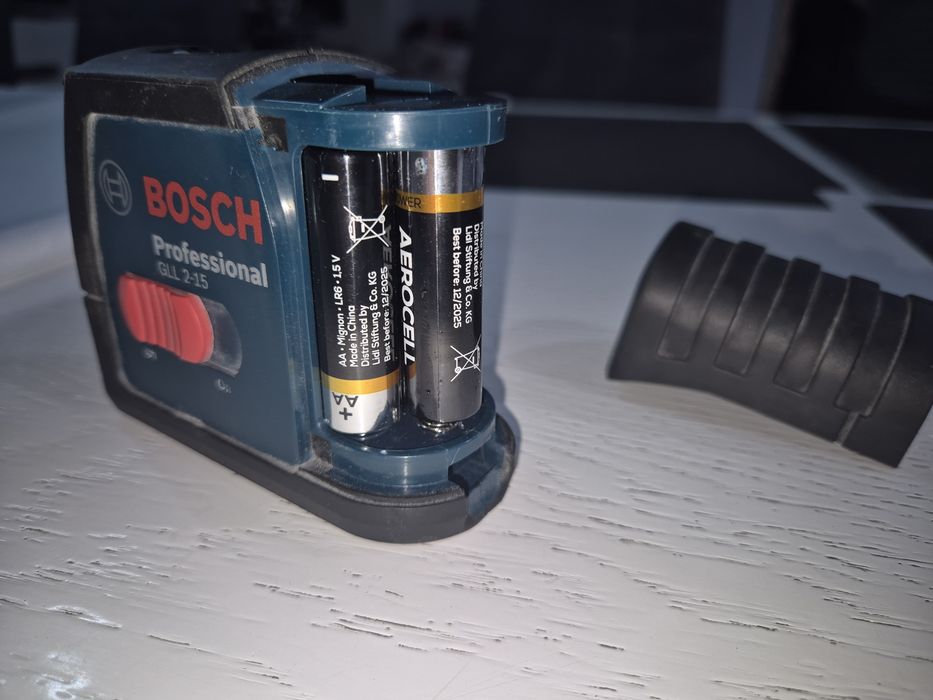 Poziomica laserowa BOSCH Professional GLL 2-15