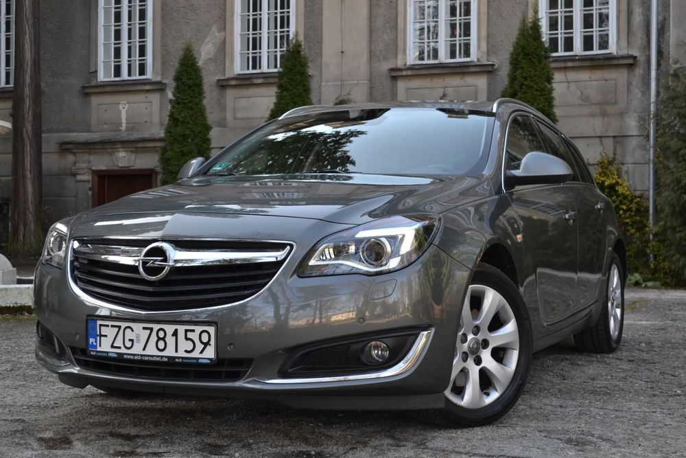 Opel Insignia Zarejestrowany BI Xenon  87 tyś przebieg navi kamera cofania