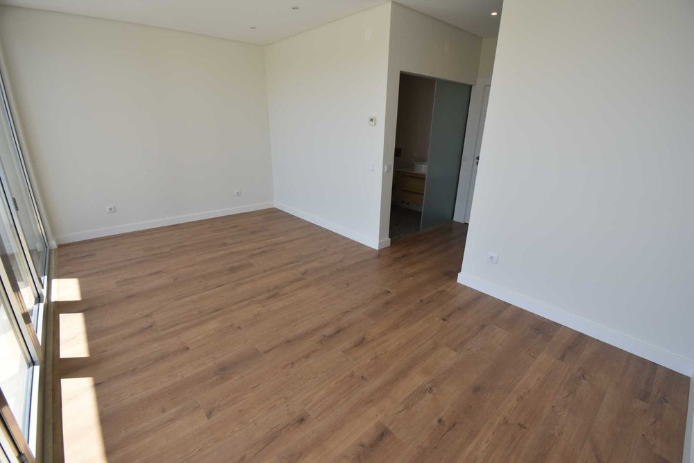 Moradia Moderna T3 com Excelentes Áreas e Equipamentos – Conforto e Eficiência