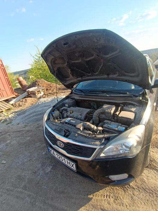 Продам автомобіль Kia ceed