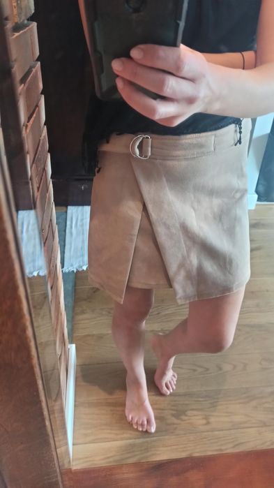 Mini spódnica z imitacji zamszu