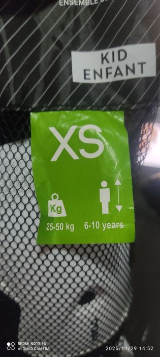 Capacete, cotoveleiras, joelheiras - patinagem