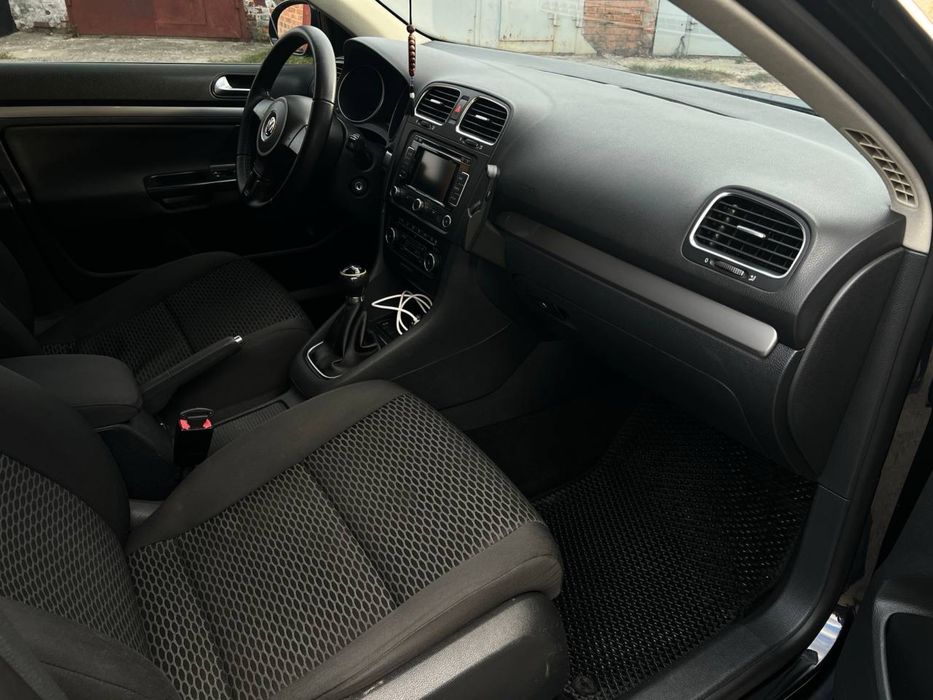 Продам Volkswagen Golf 6