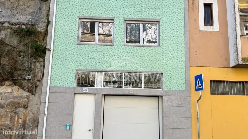 Moradia Triplex V3+1 c/ Garagem no Bonfim (Porto)