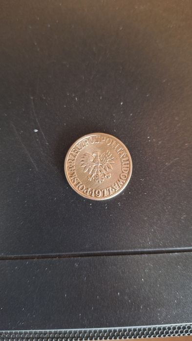moneta pięć  złotych z 1977 rok