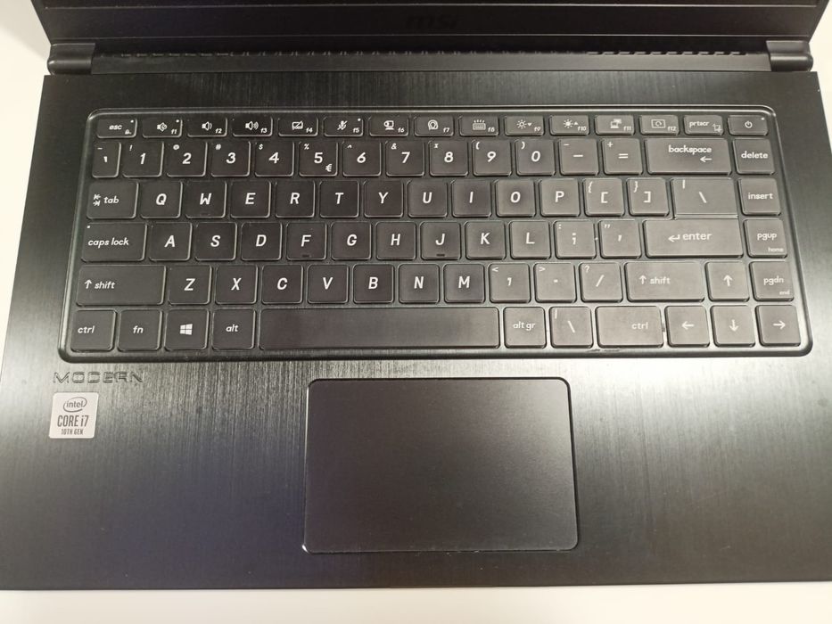 Laptop MSI modern 15 A10M