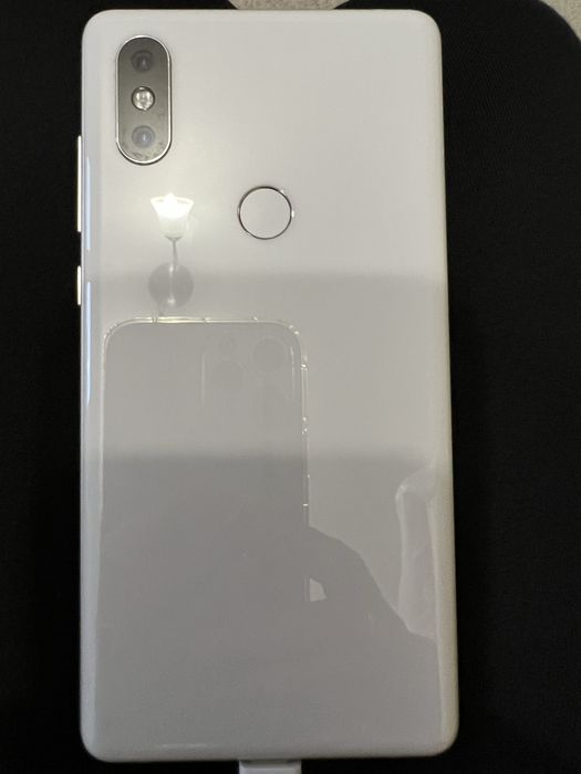 Продам смартфон xiaomi свій