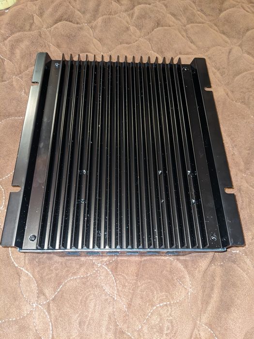 Контролер заряду сонячних панелей PVSC70A 70А 12/24В