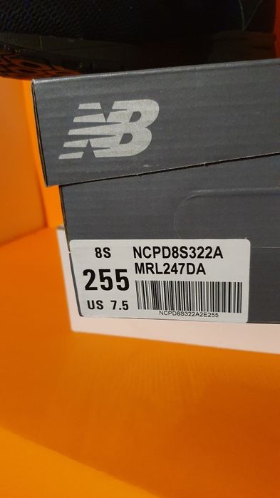 Buty sportowe New Balance czarne rozmiar 40.5