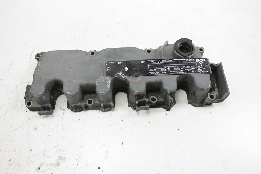 Deutz 2.3 diesel komatsu 2011 pokrywa zaworów głowicy dekiel wlew