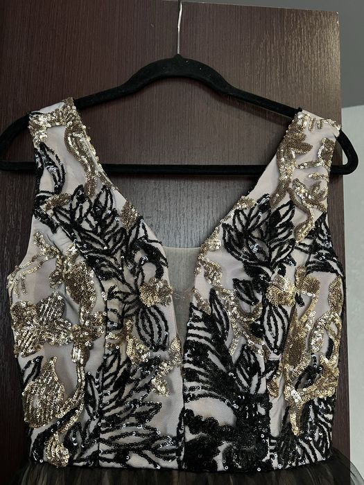 Випускна сукня , випускне плаття