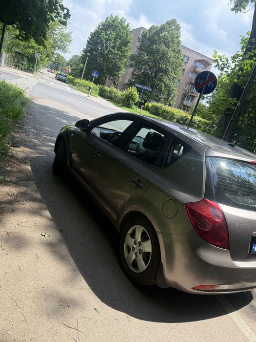 Kia ceed 1.4 gaz