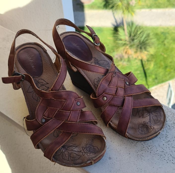 Sandálias de cunha Hush Puppies