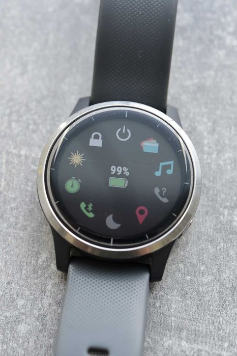 Garmin vivoactive 4 сенсорний смарт годинник