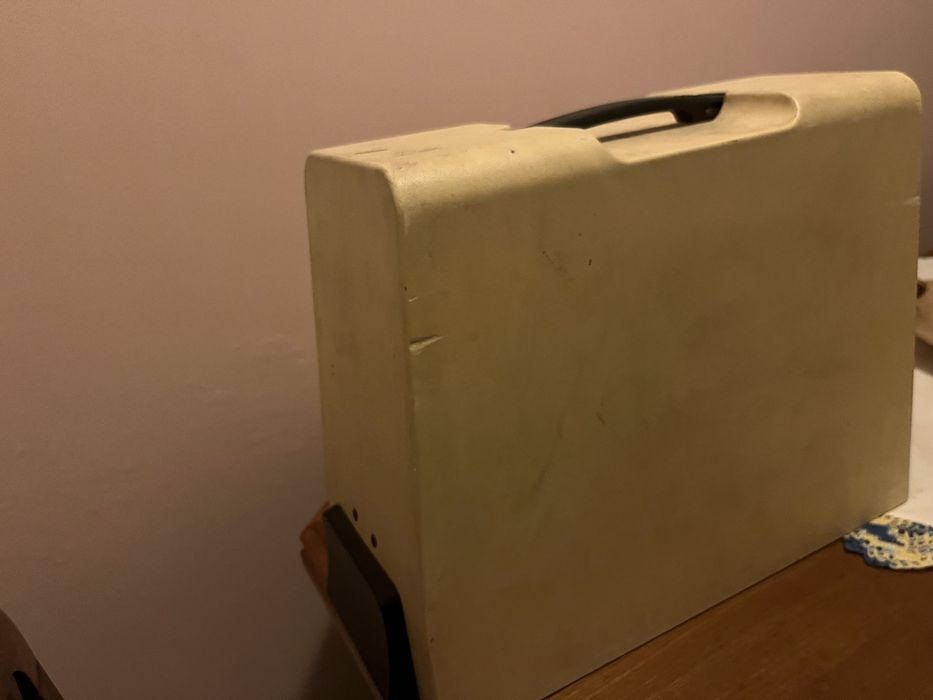 Máquina custura antiga singer portátil