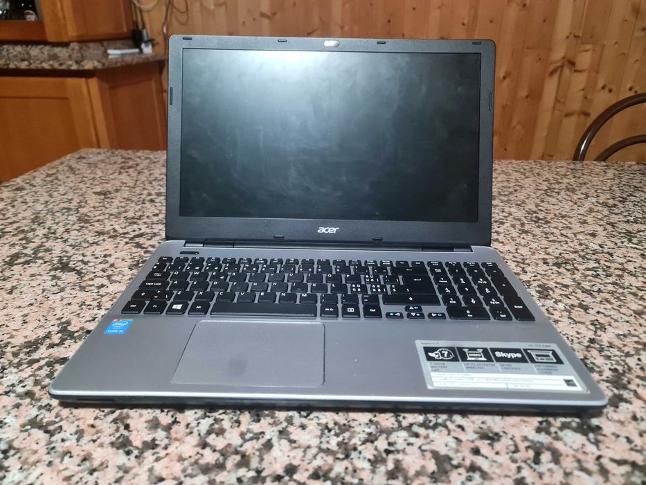 Portatil Acer cinzento