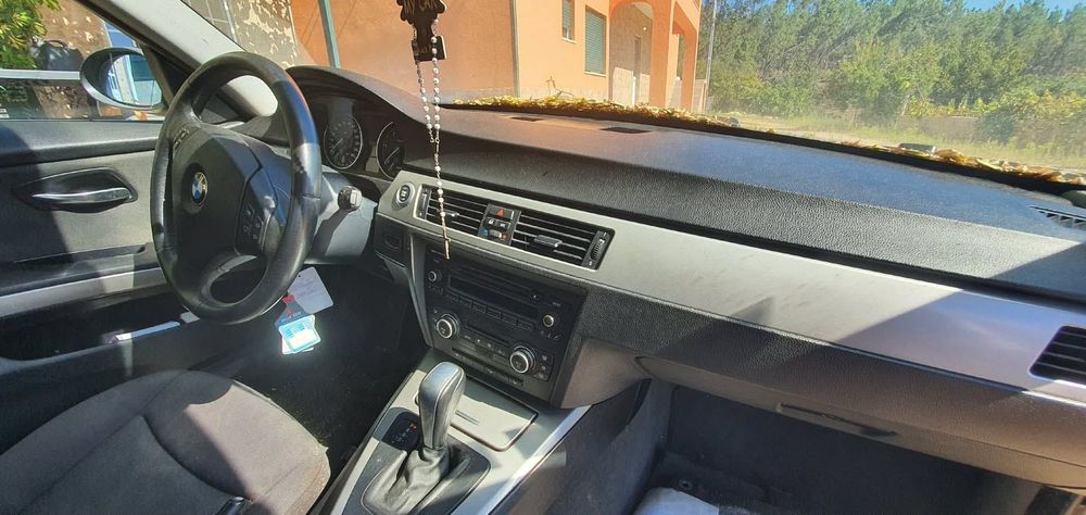 Vende se bmw 330 xd E91