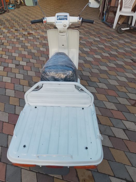 Мопед, скутер,Honda Guro UP