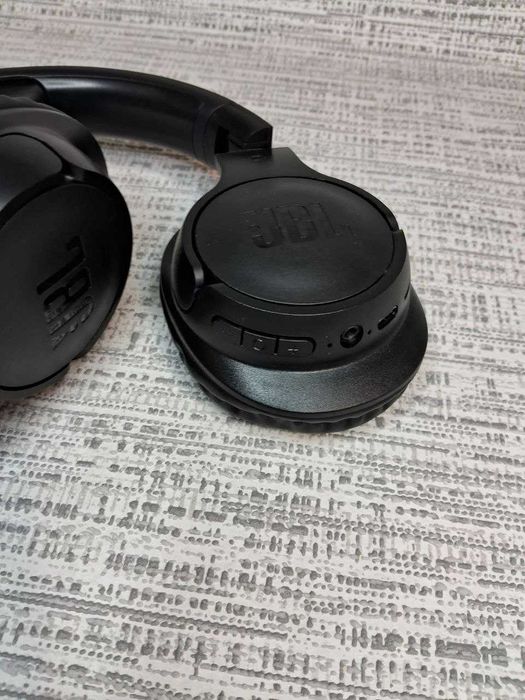 JBL Tune 710 BT / Беспровідні навушники