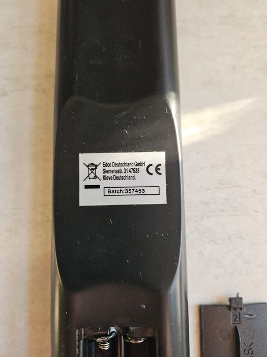 Pilot Grundig uniwersalny Betch: 357453 na 8 urządzeń