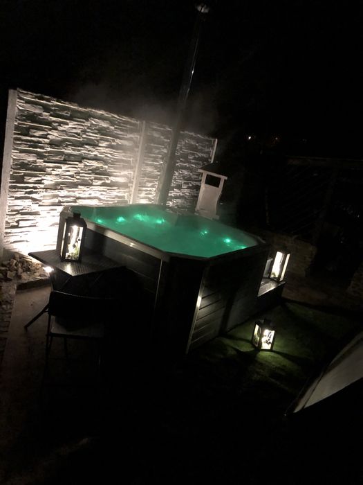Domek w górach z jacuzzi balia