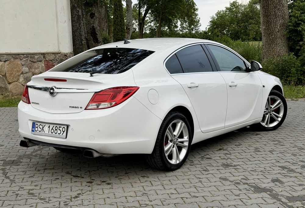 Opel Insignia 2.0 Turbo 4x4 Benzyna