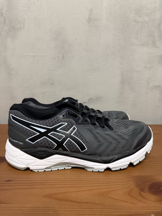 Asics Gel-Foundation 13