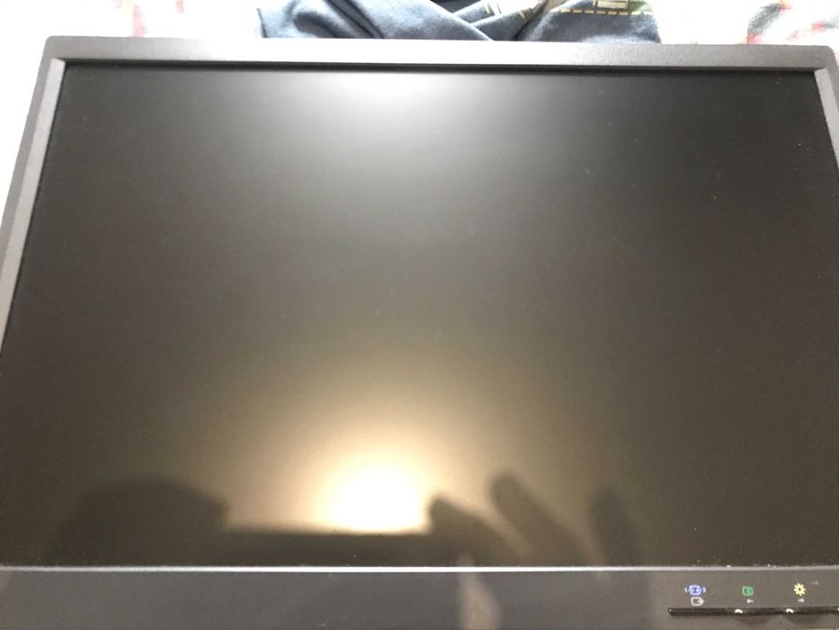 Продам монитор Lenovo L2250pwD 22 дюйма