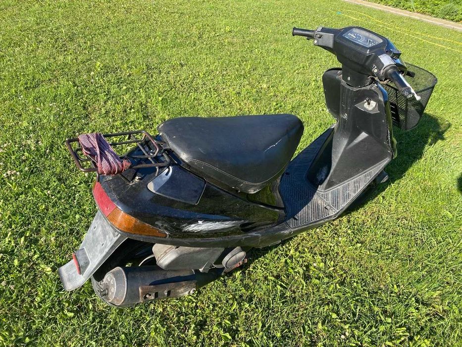 Suzuki Adress V100