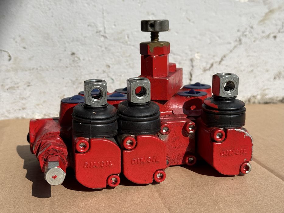 Rozdzielacz hydrauliczny Unia Tytan , Apollo