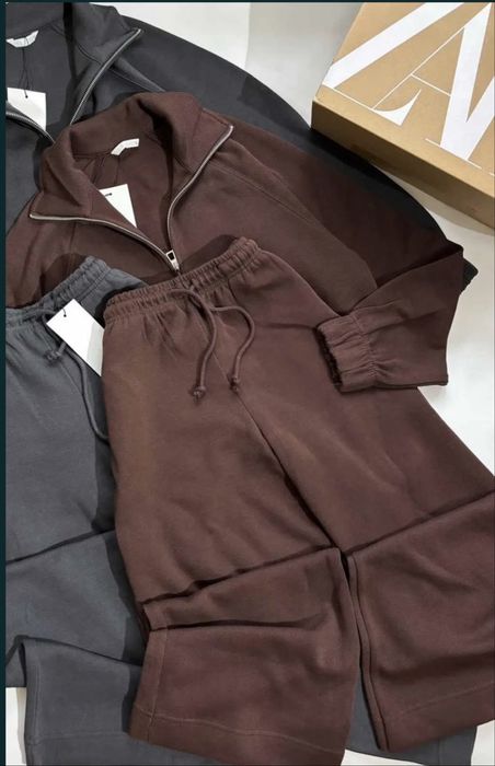 Шоколадний Костюм Zara з капюшоном Куртка Armani ветровка Ienki Ienki куртка