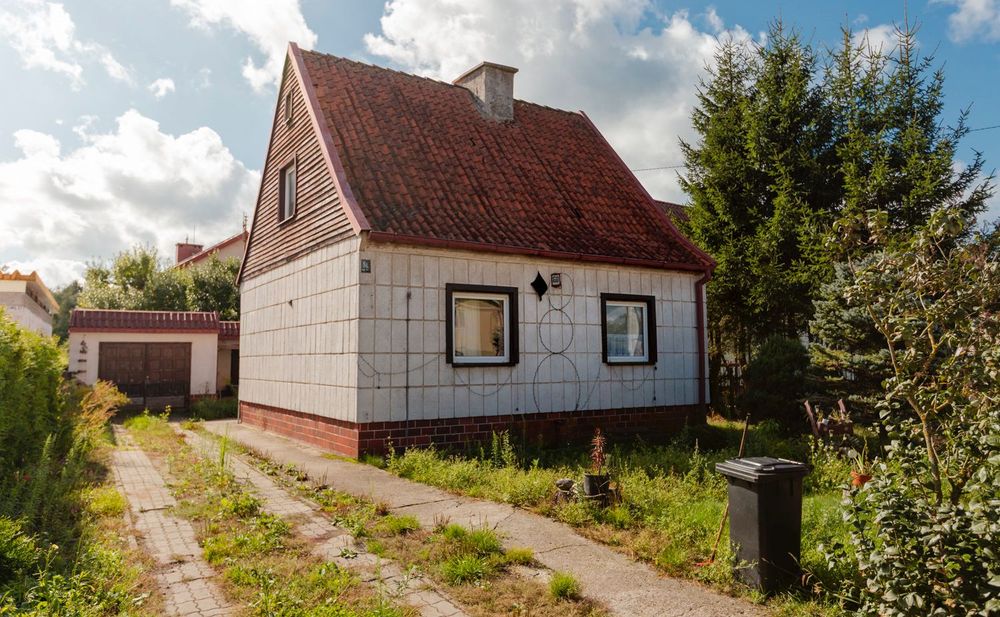 Dom z ogrodem i garażem na wynajem
