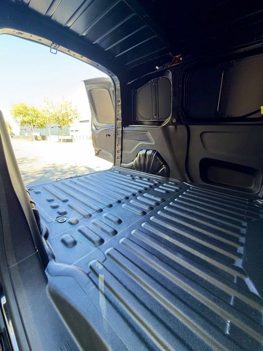 Citroen Berlingo 1.6 Hdi 100cv GPS/Câmaras/3lugs.