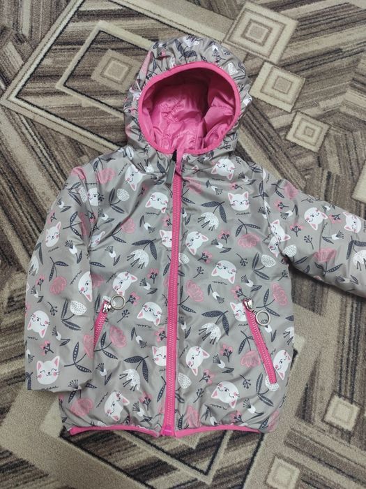 Курточка демисезонная на девочку 104 р.