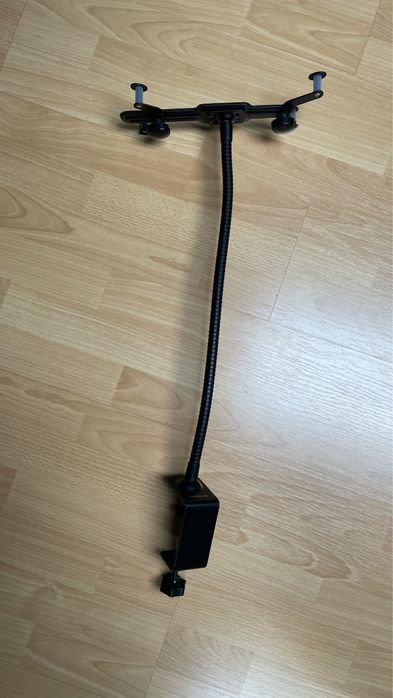 Uchwyt na tablet z giętkim ramieniem