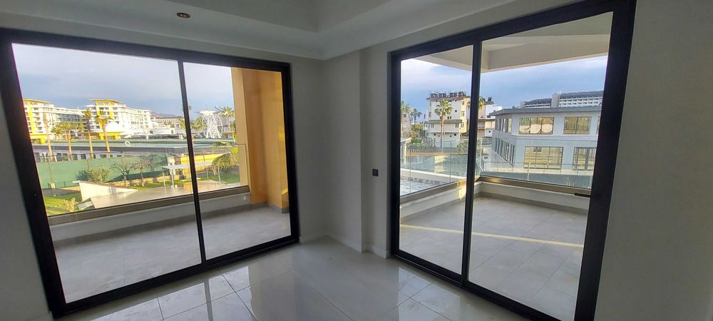 Квартира в комплексі Azura World Residence & Hotel. Аланья, Туреччина