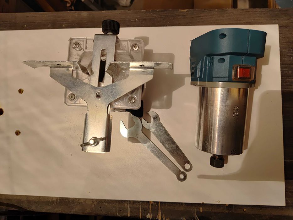 Frezarka krawędziowa na baterię makita