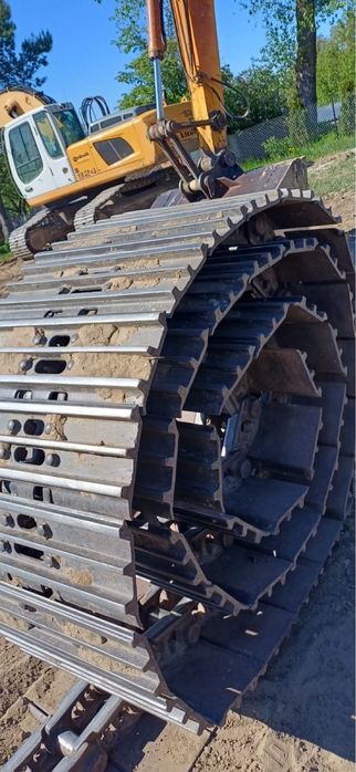 Gąsienice Liebherr 924 Stan Dobry nic nie wybite.