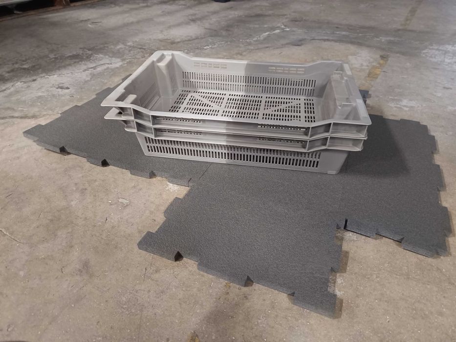 Caixas / Cestos plásticos 600x400x117mm Ventilados