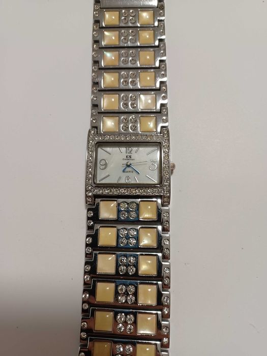 Годинник, кварц CS collection, інкрустований, механізм Японія.