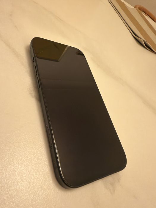 iPhone 15 128Gb - Preto