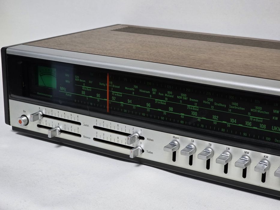 Receiver Vintage reparado Telefunken