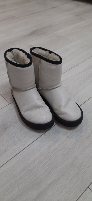 Зимові сапоги,уггі р.37