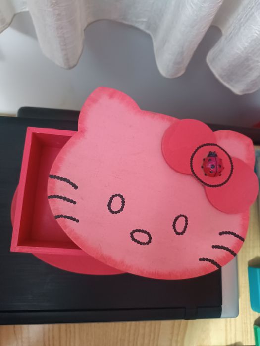 Caixa da hello Kitty