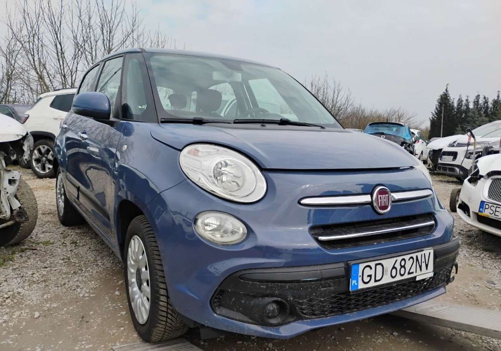 Fiat 500L 2017r. 1.4 Benzyna. Uszkodzony lewy przód. Jeździ.