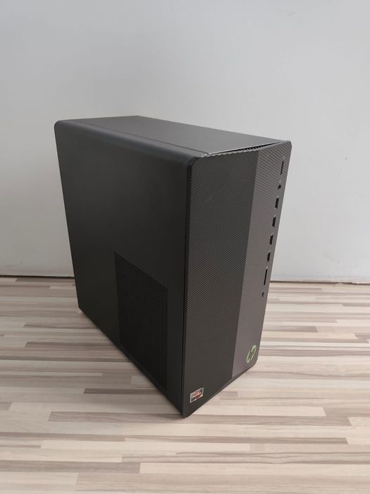komputer gaming HP  Ryzen 5 3500 GTX 1650 SUPER 16gb RAM SSD 47 gb