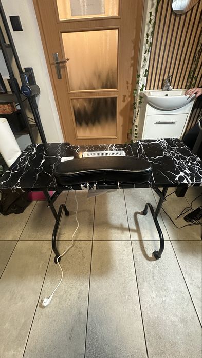 Składany stół manicure