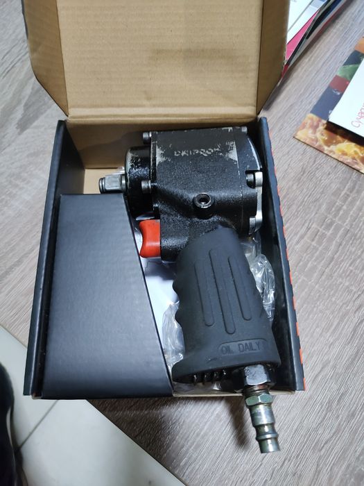 Продам гайковерт Дніпро ,-м