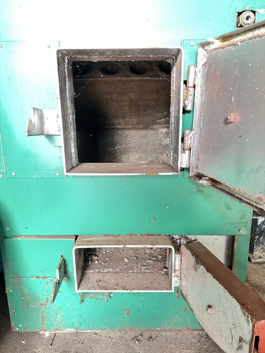 Котел твердопаливний