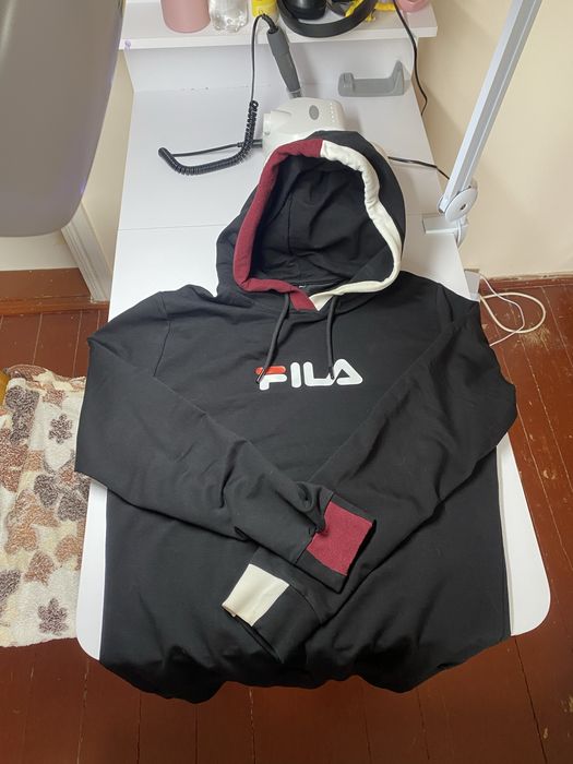 Продам пофту FILA